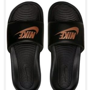 *NWT* Nike Woman's Slides Size 8, 9 & 10